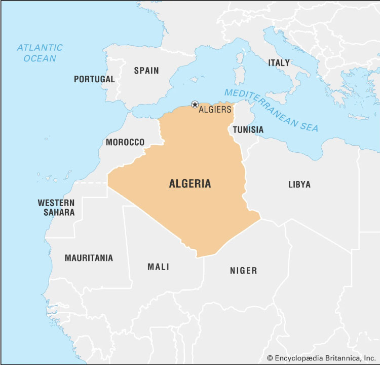 Algeria là quốc gia có diện tích lớn nhất Bắc Phi và xếp thứ 10 trên thế giới với diện tích là 2,381,741 km2