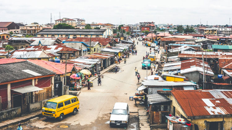 Nigeria thu nhập bình quân đầu người mỗi năm chỉ đạt 1.280 USD/người/năm