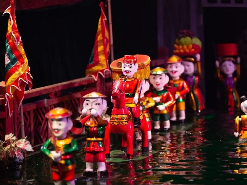 Thưởng thức đặc sắc văn hóa truyền thống tại nhà hát múa rối nước đảo ngọc