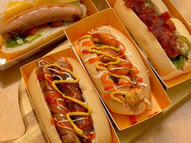 Hotdog Milyka địa điểm ăn vặt hấp dẫn