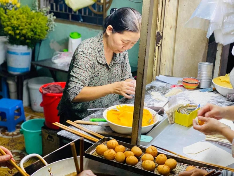 Bánh tiêu đậu xanh Đồ Chiểu là quán bánh nổi tiếng llâu đời tại Vũng Tàu